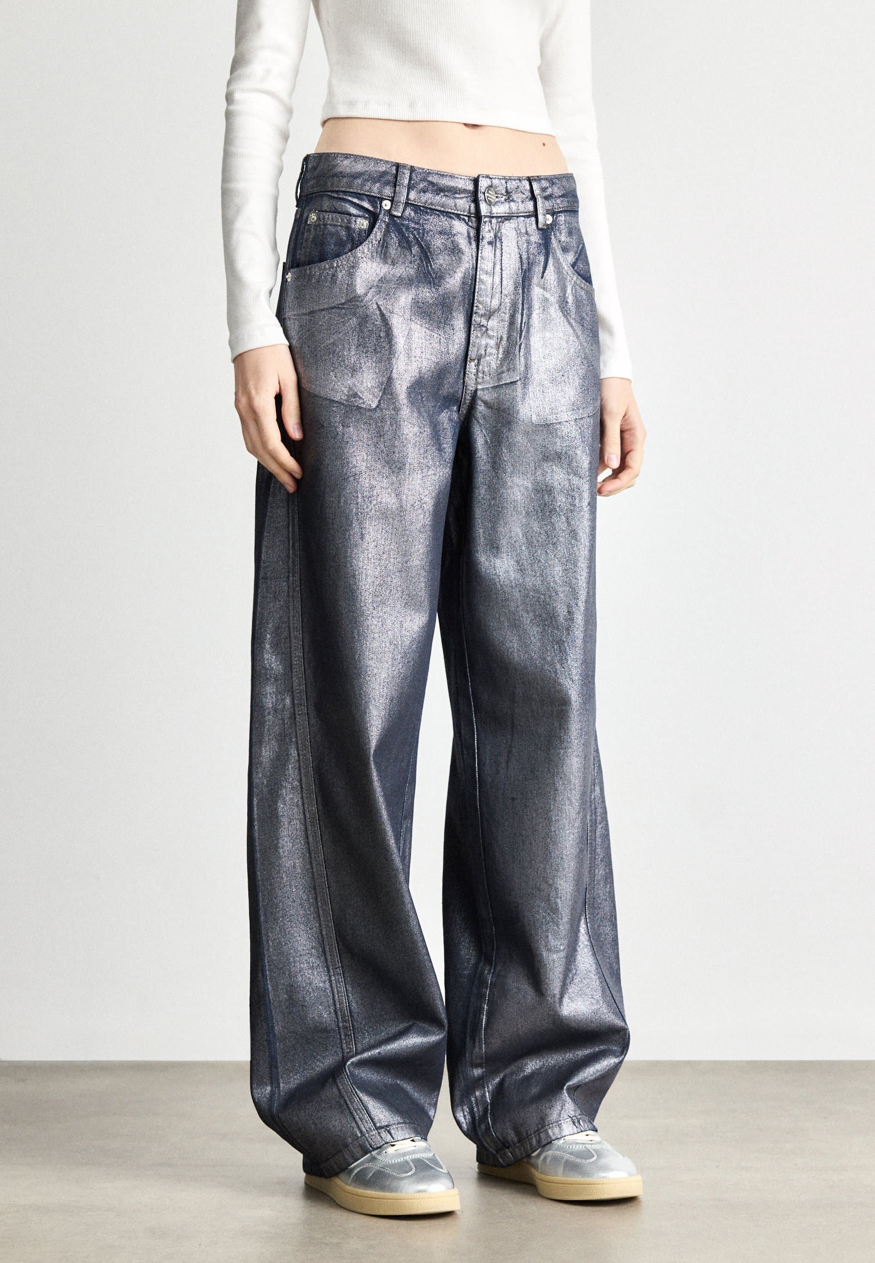 METALLIC CHRISTEL